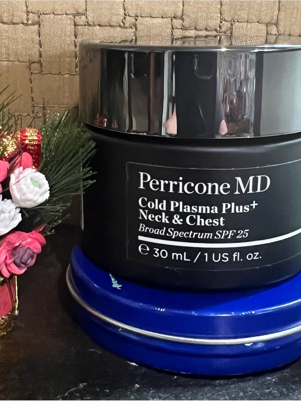 PERRICONE MD Cold Plasma Plus+ Neck & Chest Broad Spectrum SPF 25